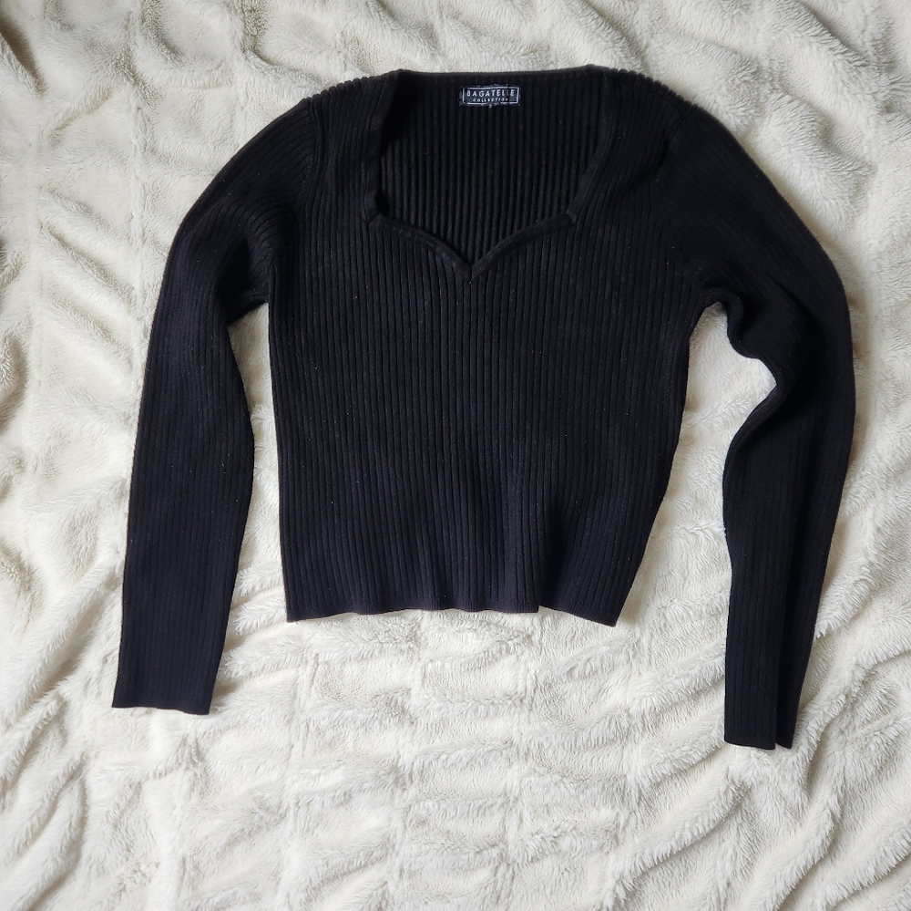 Bagatelle size small/medium size tag was removed, black cropped long sle…